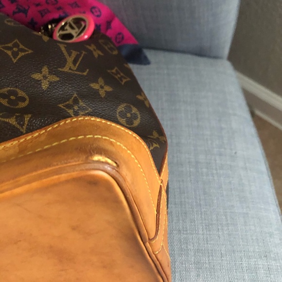 Authentic 💯 Louis Vuitton Noe bag GM

‼️SOLD‼️ - Picture 7 of 13